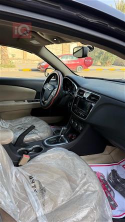 کرایسلەر 200